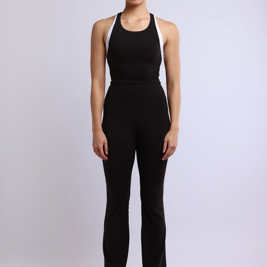 Rise Flared Leggings RYSE & SHYNE