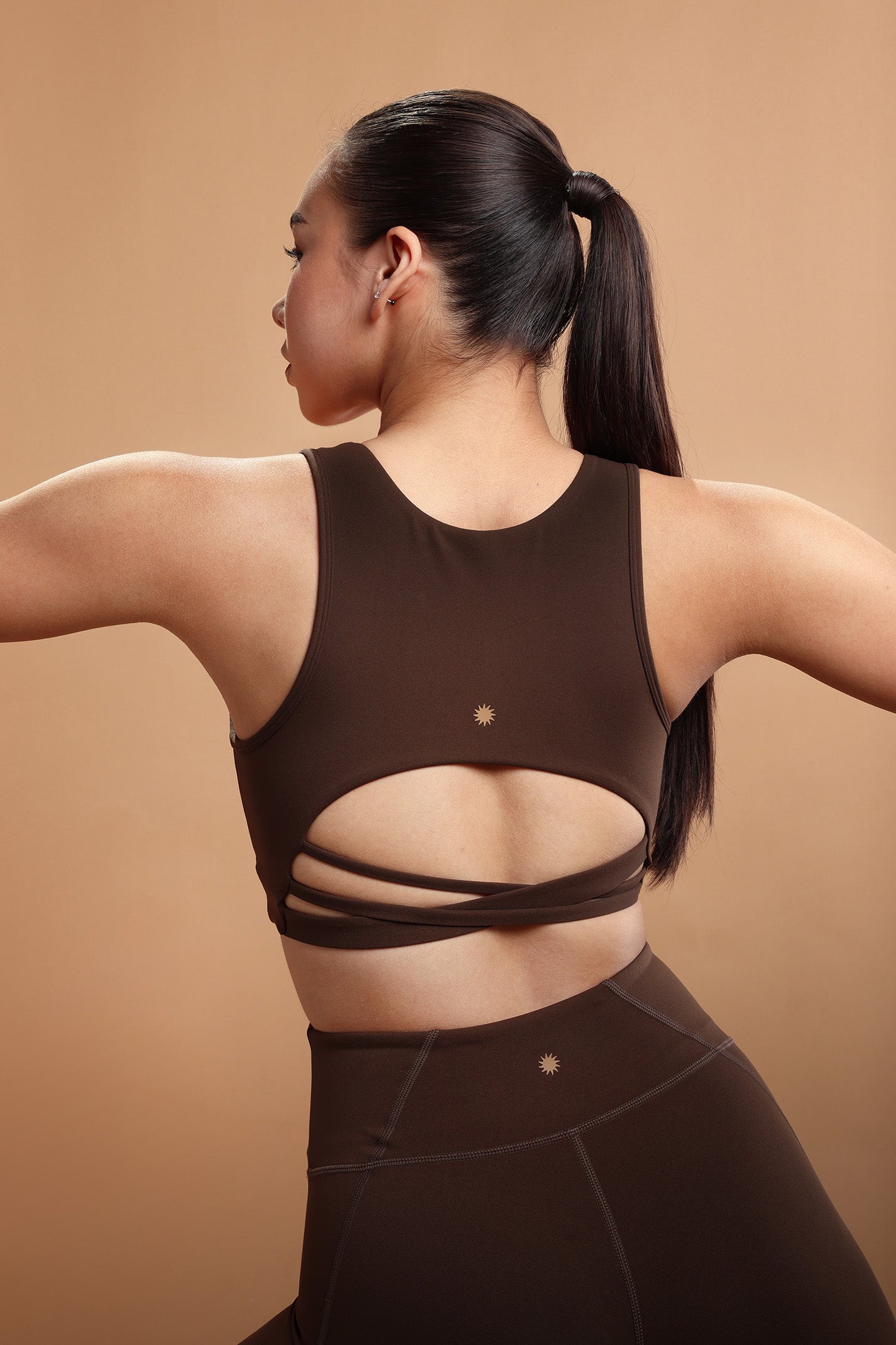 Reveal Crop Bra RYSE & SHYNE